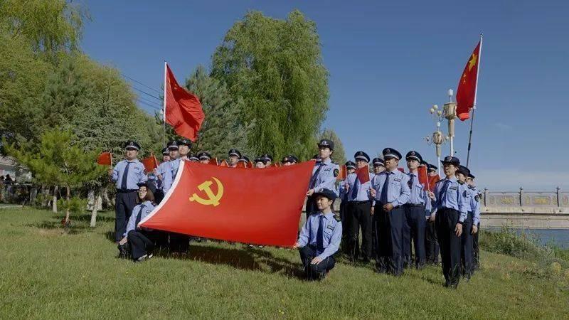 不在一个学校的闺蜜会生疏吗？游戏画面